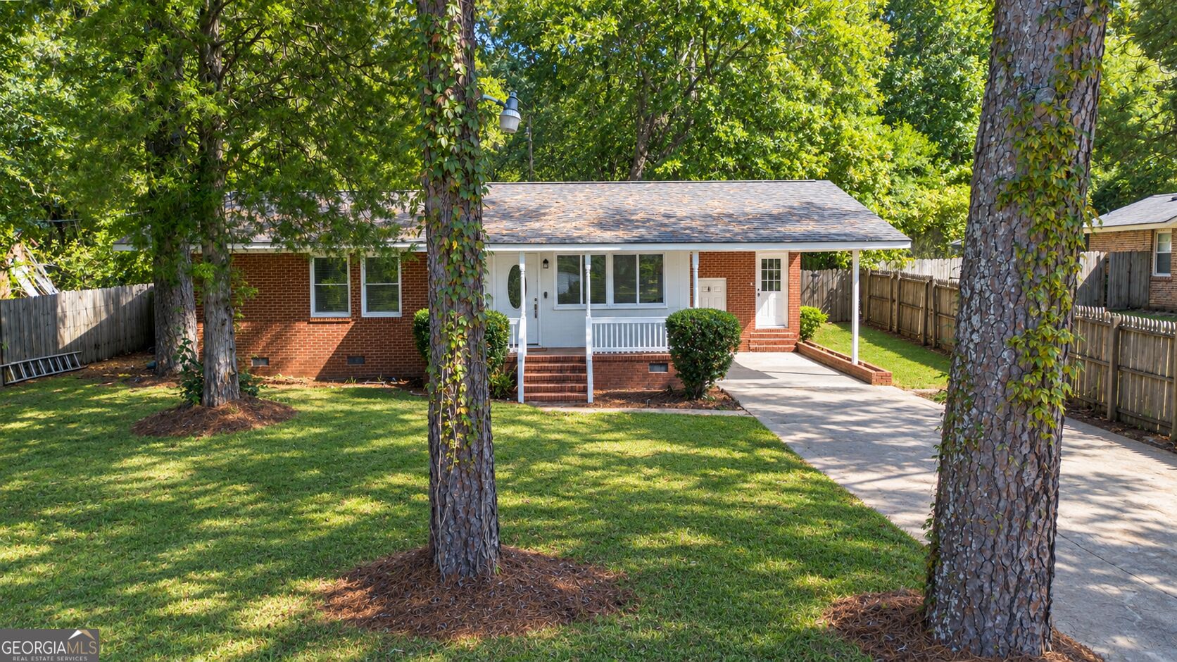 2525 Willis Court Property Photo 1