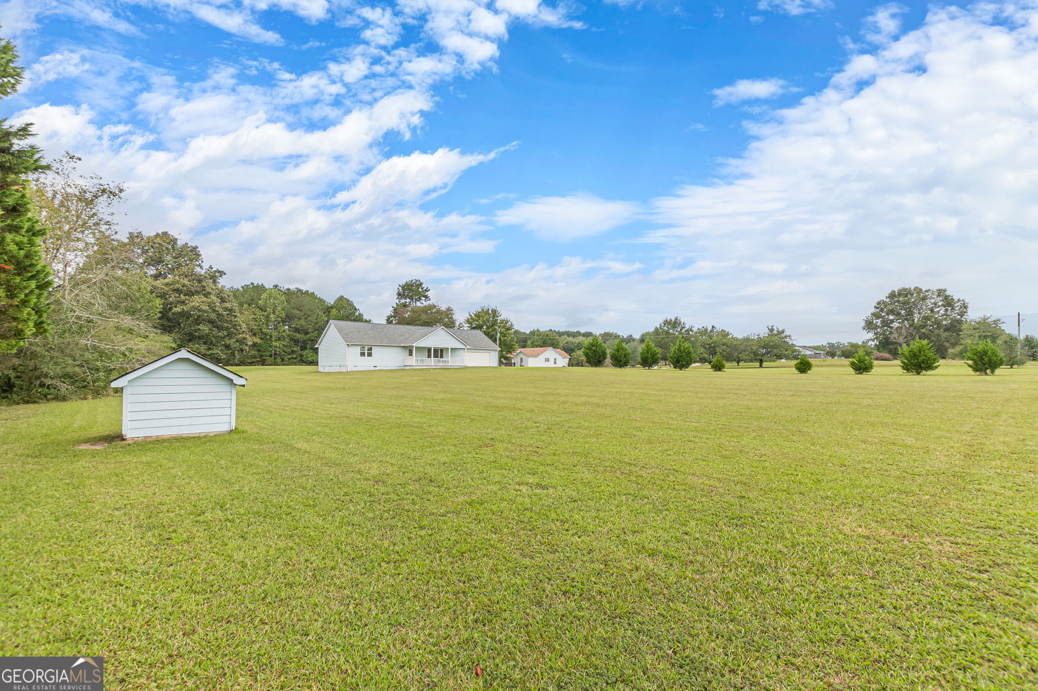 1701 Beeks Road Property Photo 4