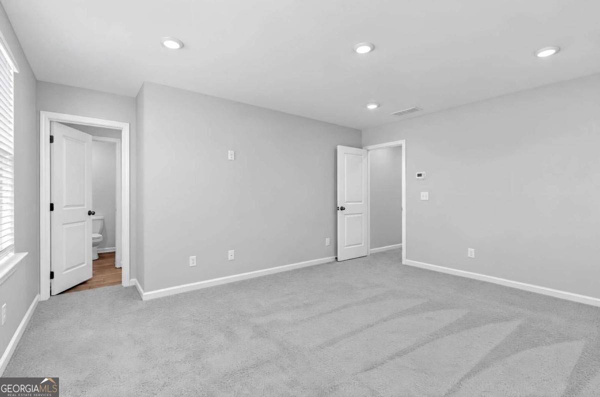 2265 Linden Pass Property Photo 16