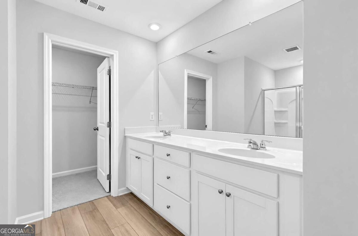 2265 Linden Pass Property Photo 17