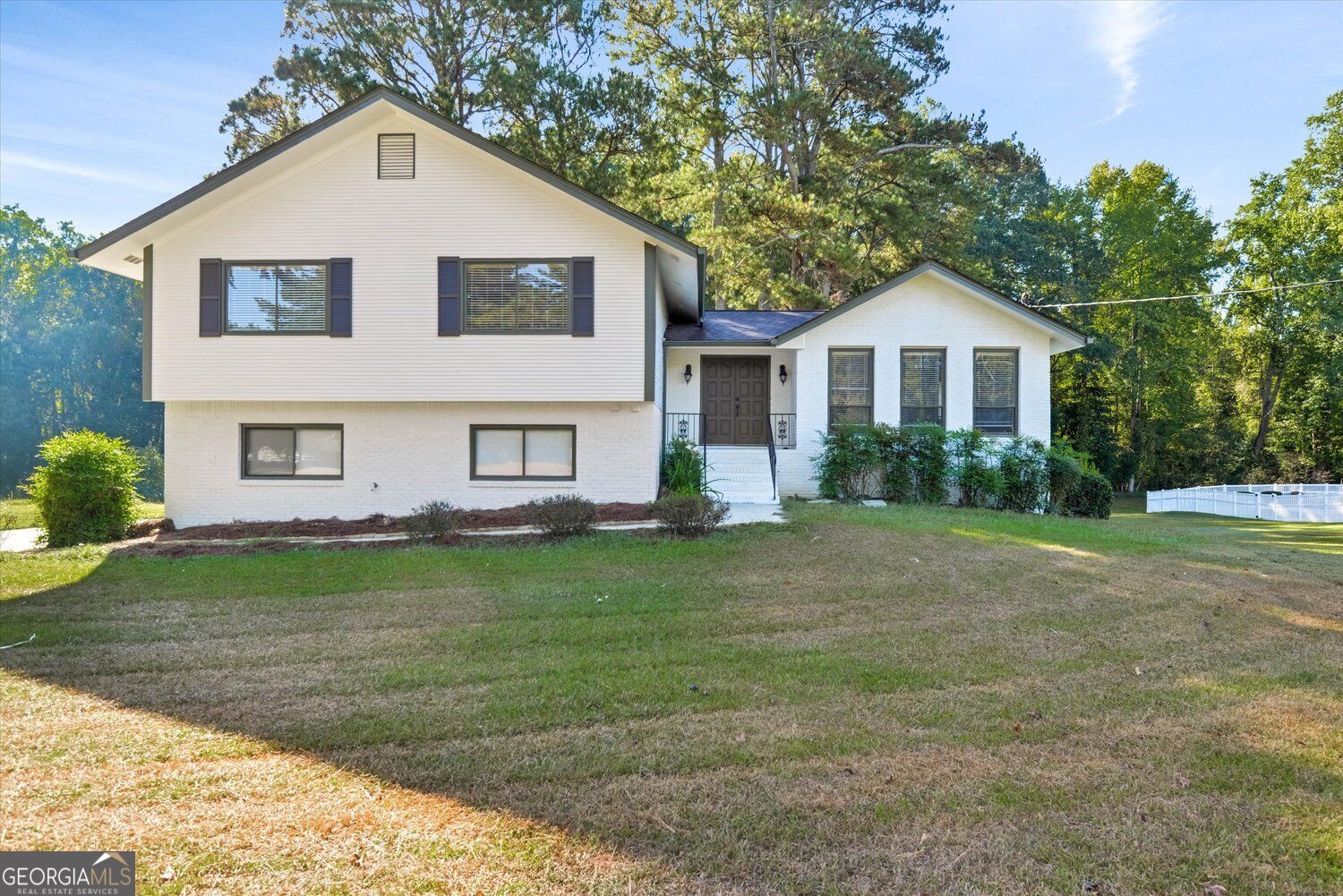 150 Thornton Drive Property Photo 2