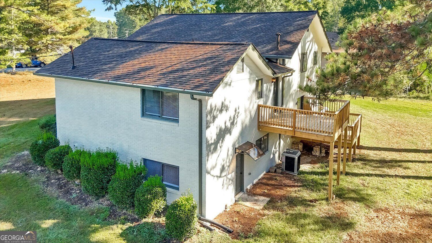 150 Thornton Drive Property Photo 8