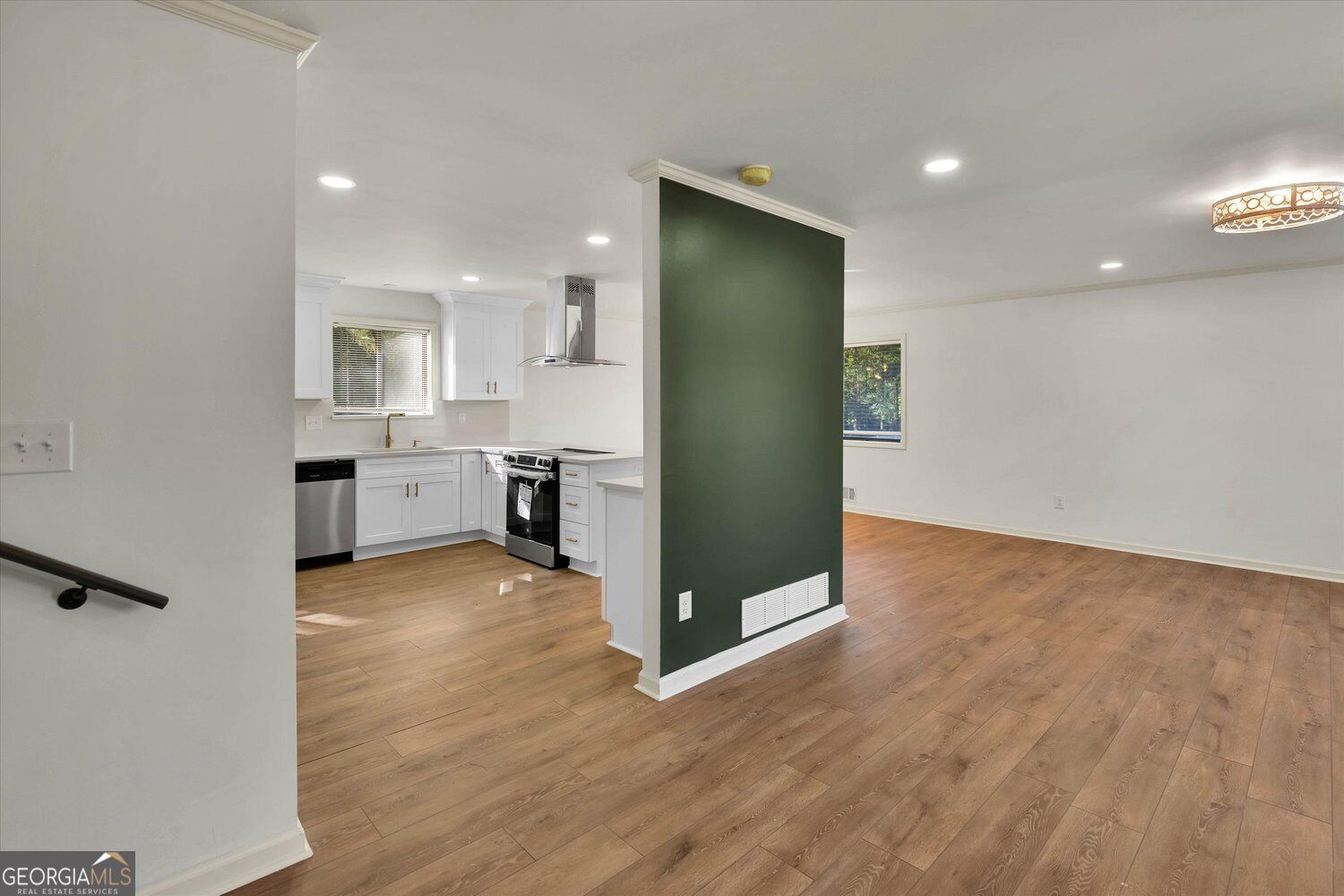 150 Thornton Drive Property Photo 17