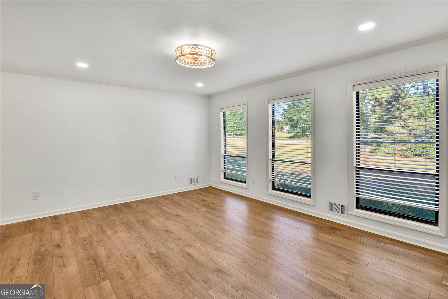 150 Thornton Drive Property Photo 28