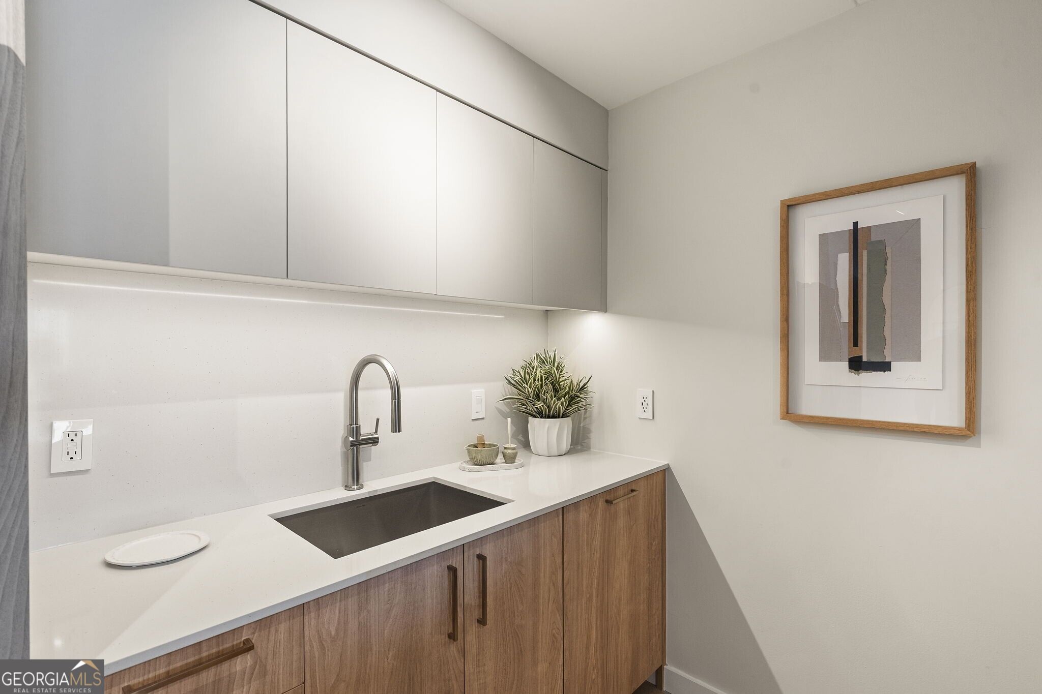 2460 Peachtree Road Ne # 309 Property Photo 7