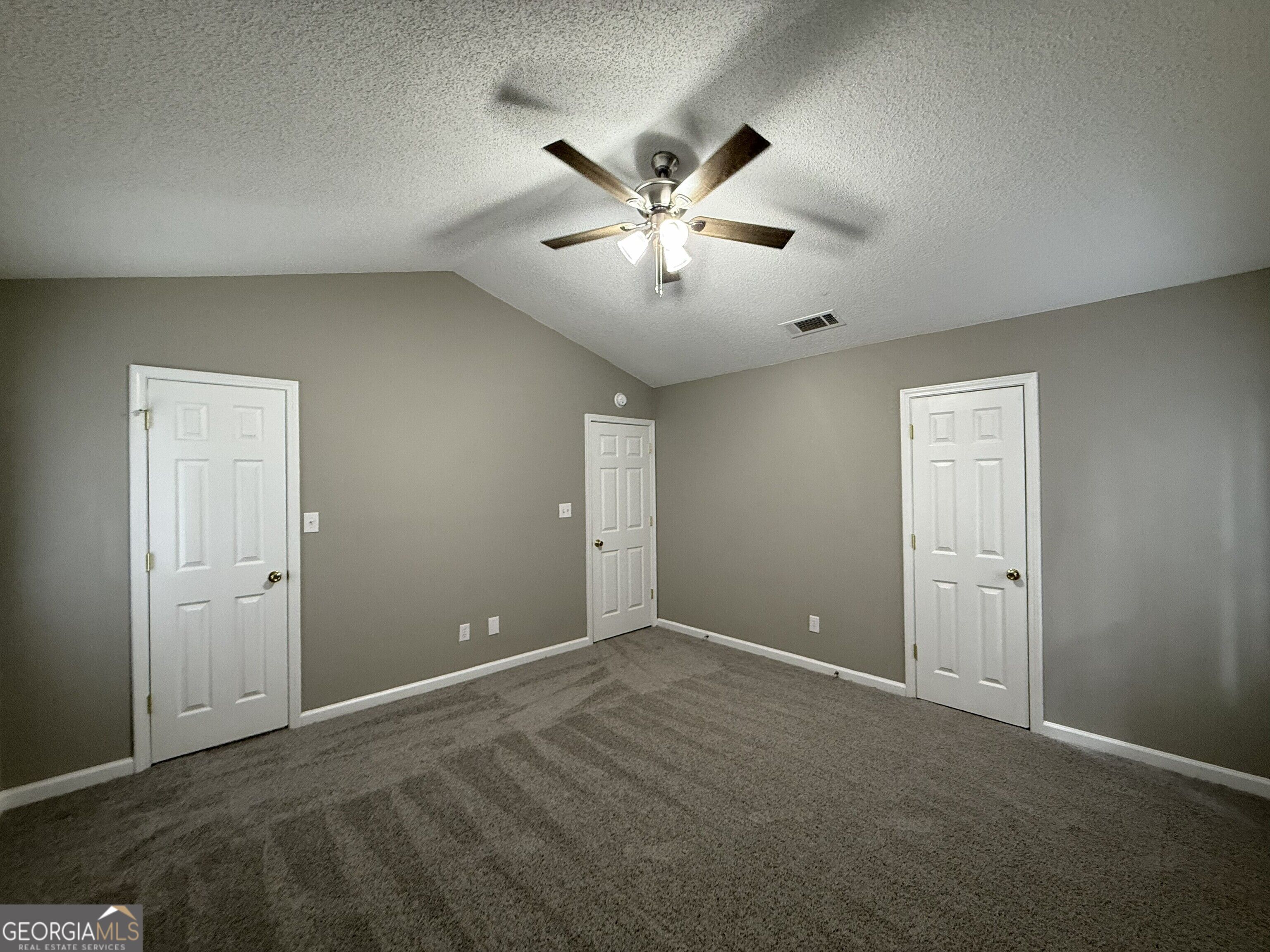 106 Pheasant Run Property Photo 6