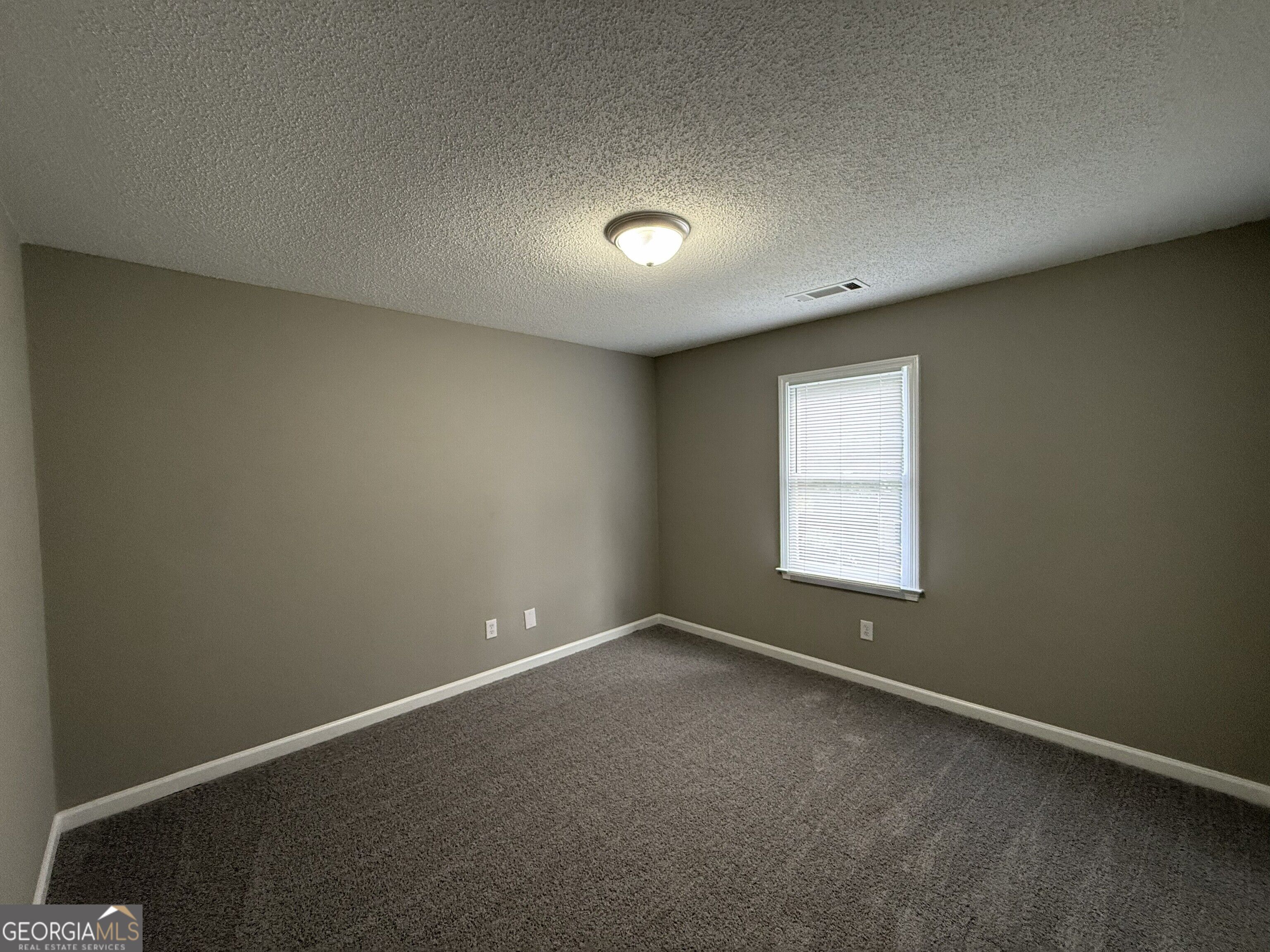 106 Pheasant Run Property Photo 10