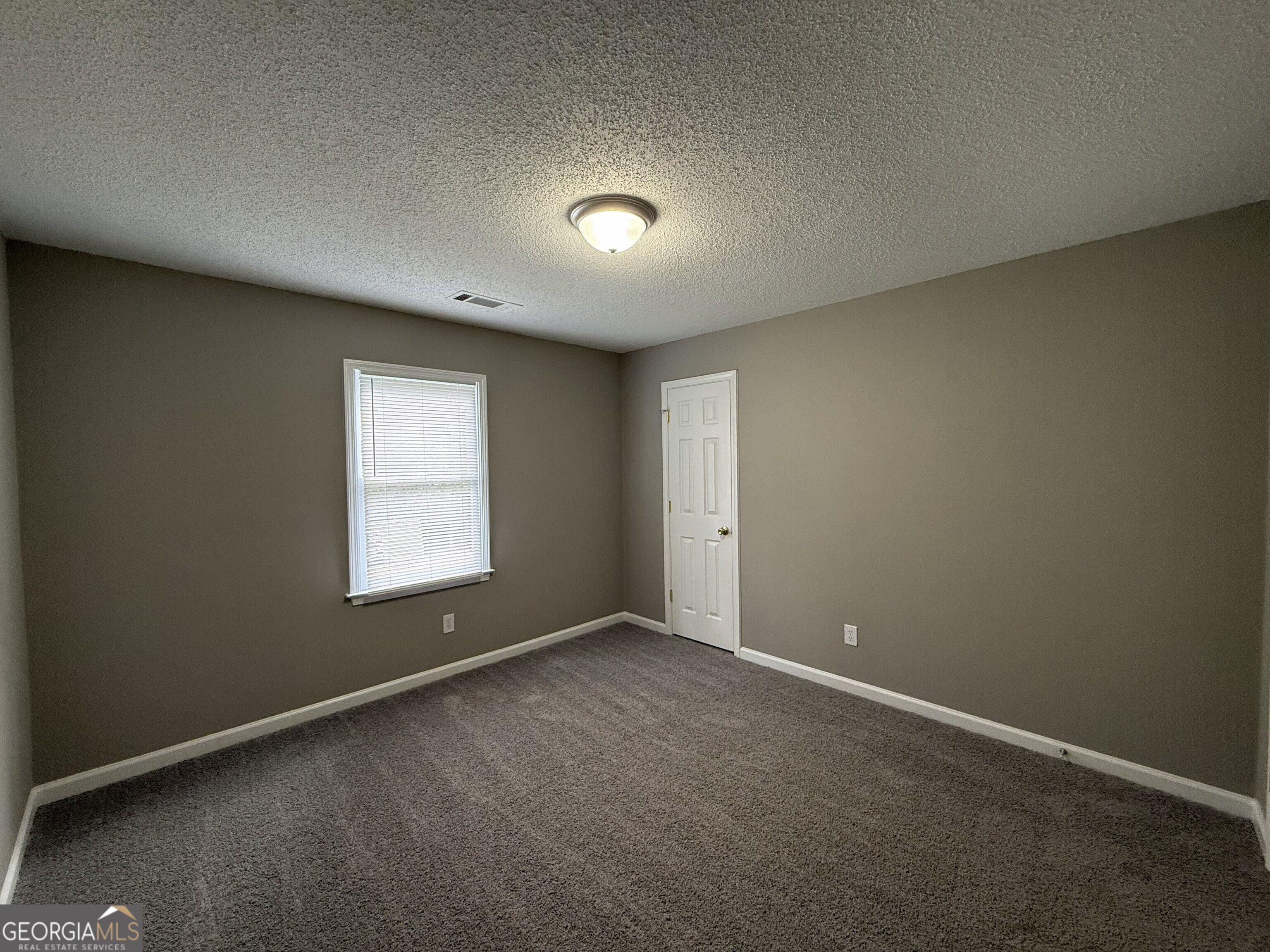 106 Pheasant Run Property Photo 11