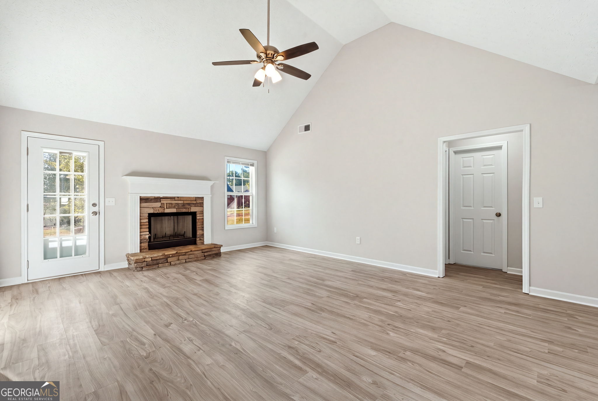 713 Manor Ridge Drive Property Photo 15