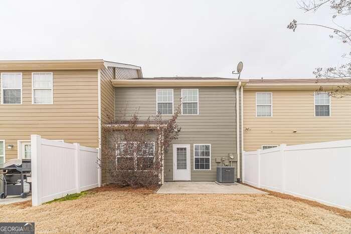 6519 Whitebeam Trail Property Photo 16