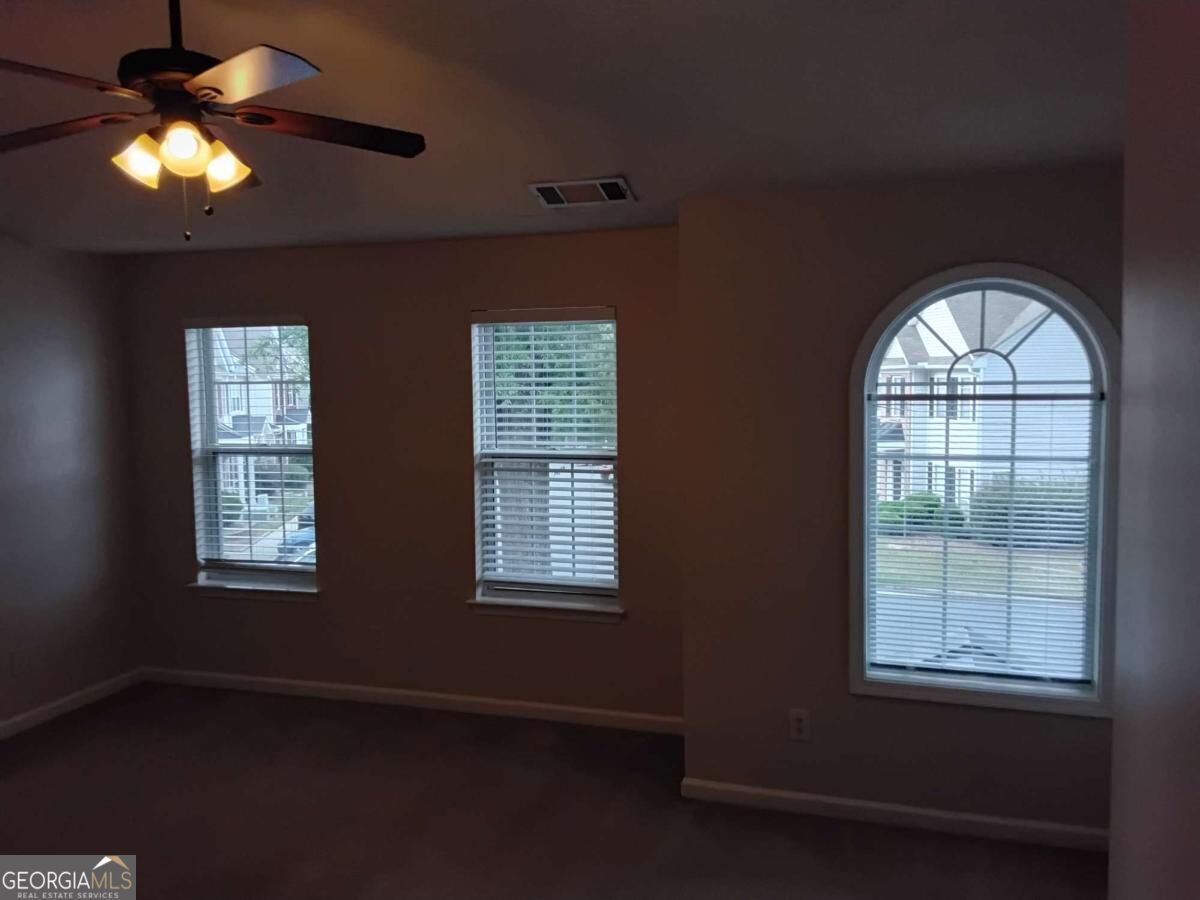 914 Tree Creek Boulevard Property Photo 2