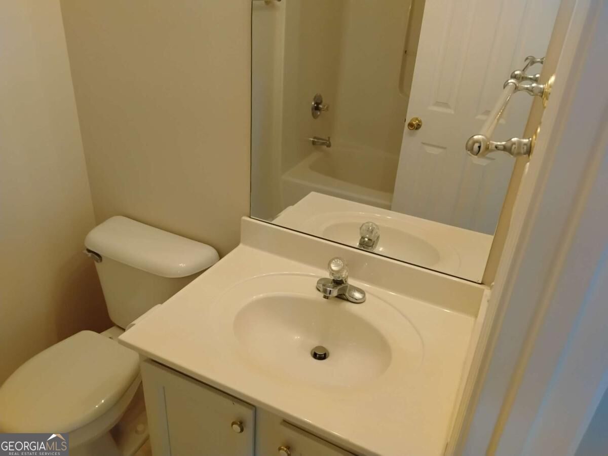 914 Tree Creek Boulevard Property Photo 5