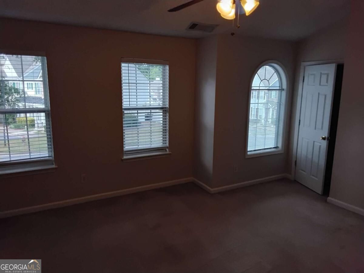 914 Tree Creek Boulevard Property Photo 6
