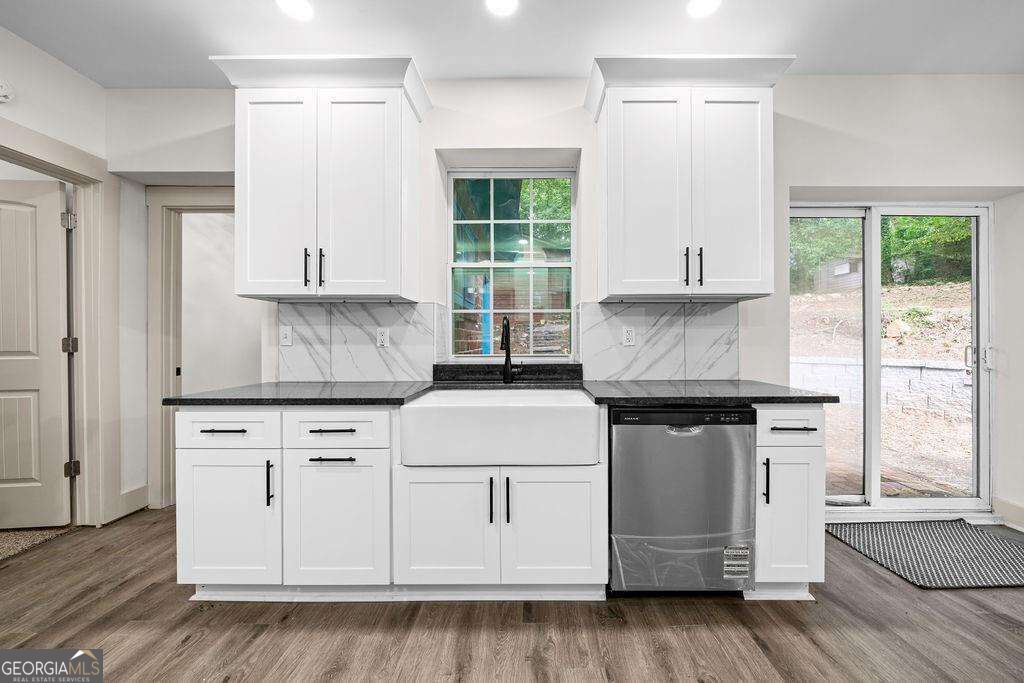 203 Church Street Ne Property Photo 14