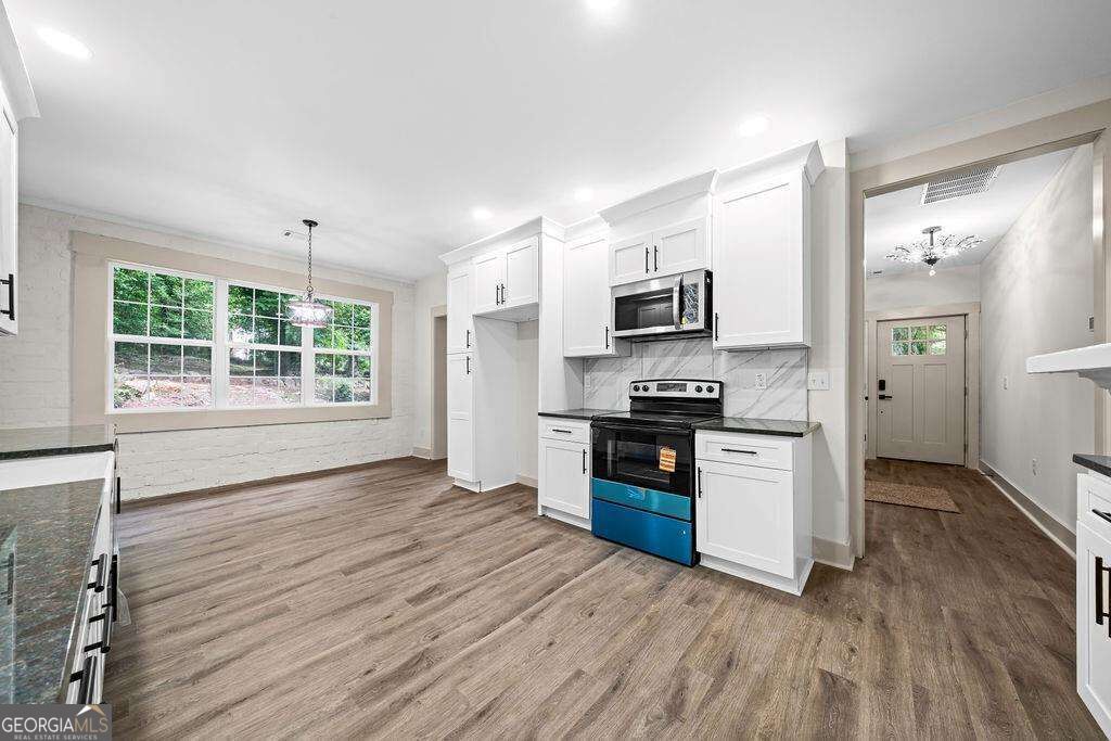 203 Church Street Ne Property Photo 16