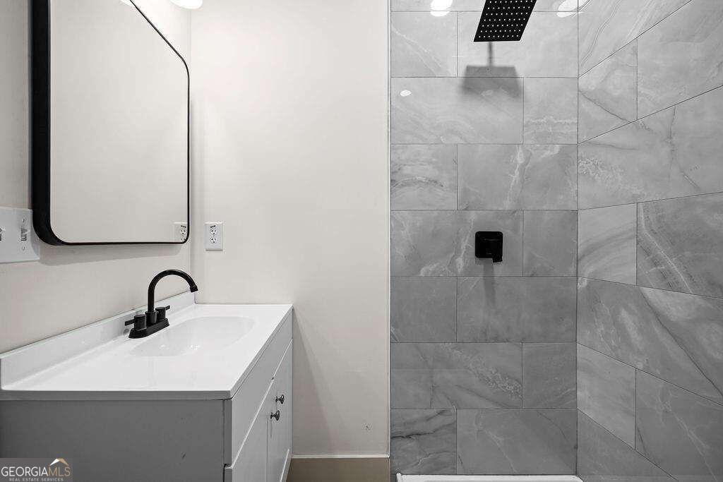 203 Church Street Ne Property Photo 24