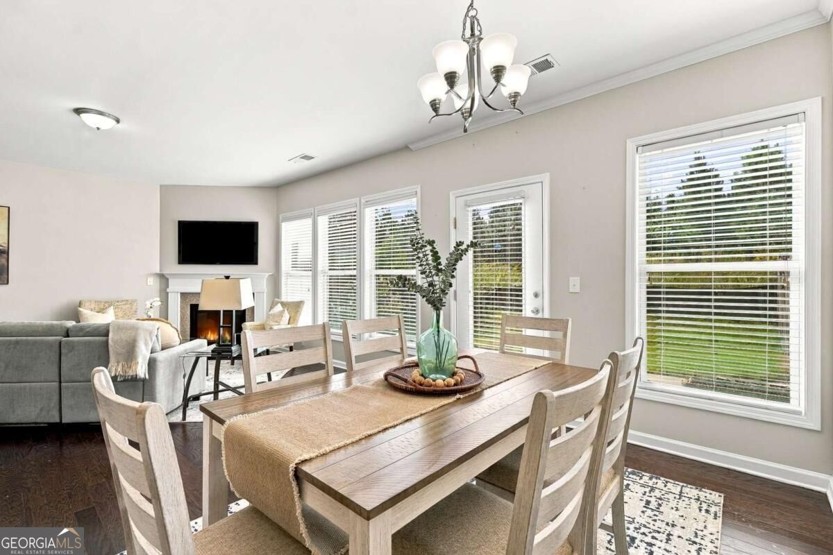 7170 Post Park Way Property Photo 4