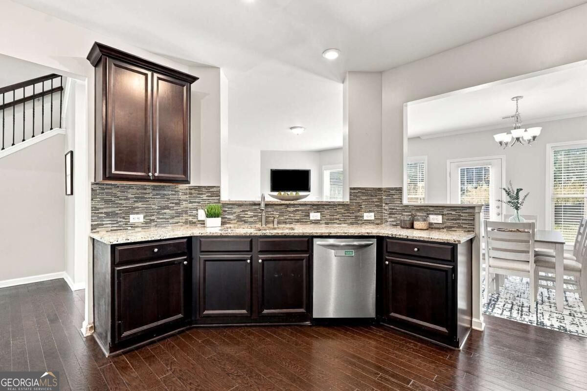 7170 Post Park Way Property Photo 10