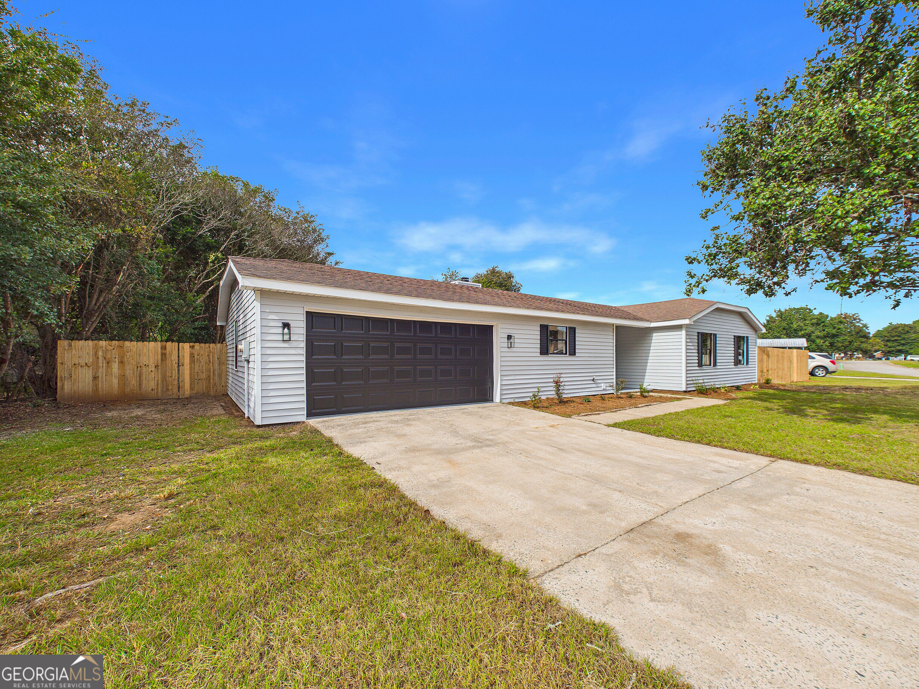 105 Wildwood Trail Property Photo 4