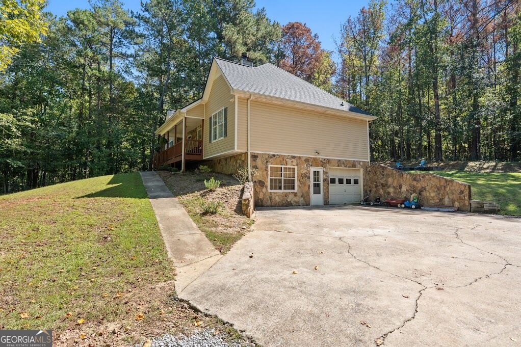 795 Woodruff Road Property Photo 5