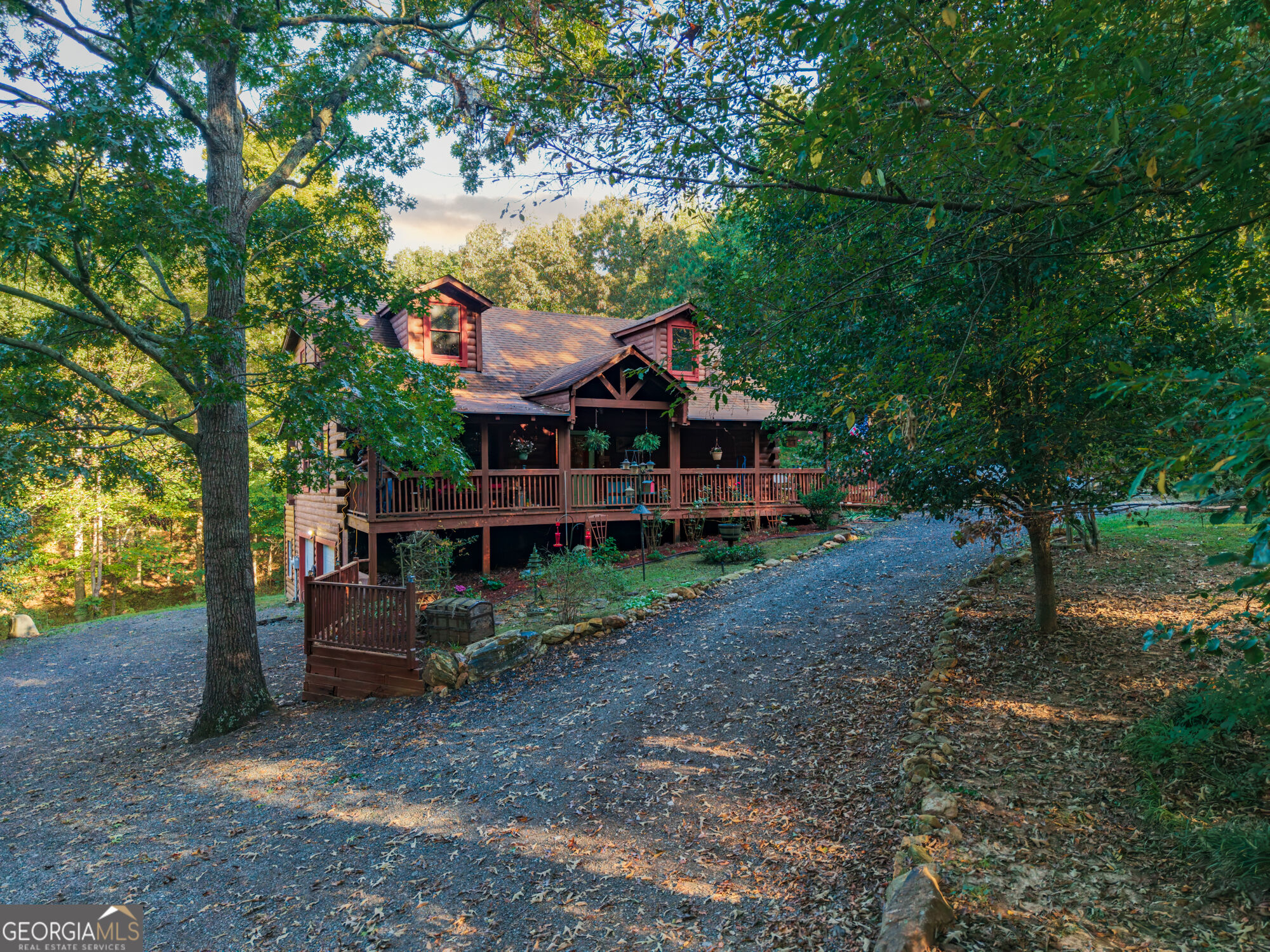 677 E Valley Road Ne Property Photo 33