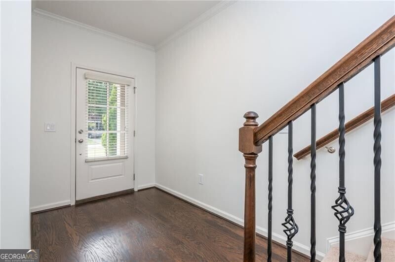 1355 Hawthorne Avenue Se Property Photo 6