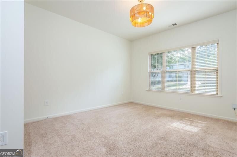 1355 Hawthorne Avenue Se Property Photo 7