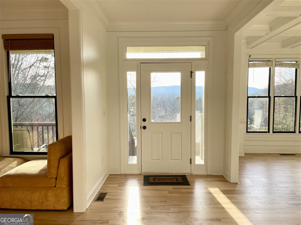 369 Hillside Drive Property Photo 2