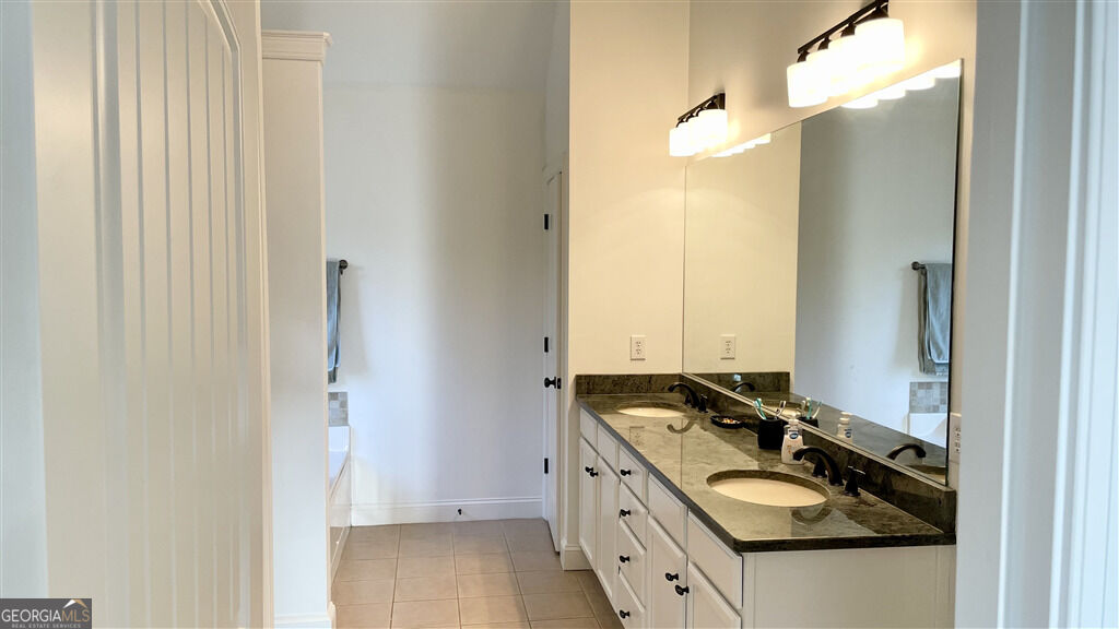 369 Hillside Drive Property Photo 12