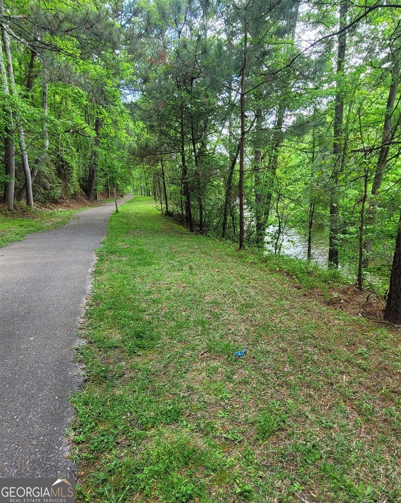 369 Hillside Drive Property Photo 17
