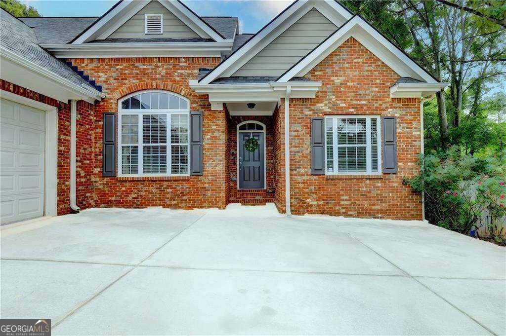 49 Flintstone Road Property Photo 4