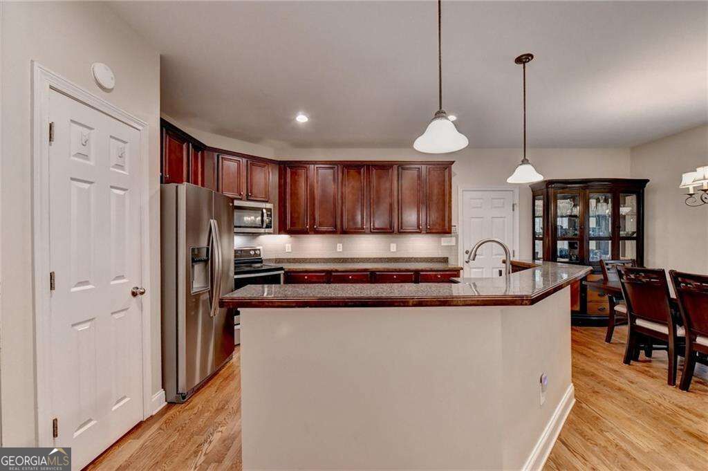 49 Flintstone Road Property Photo 13