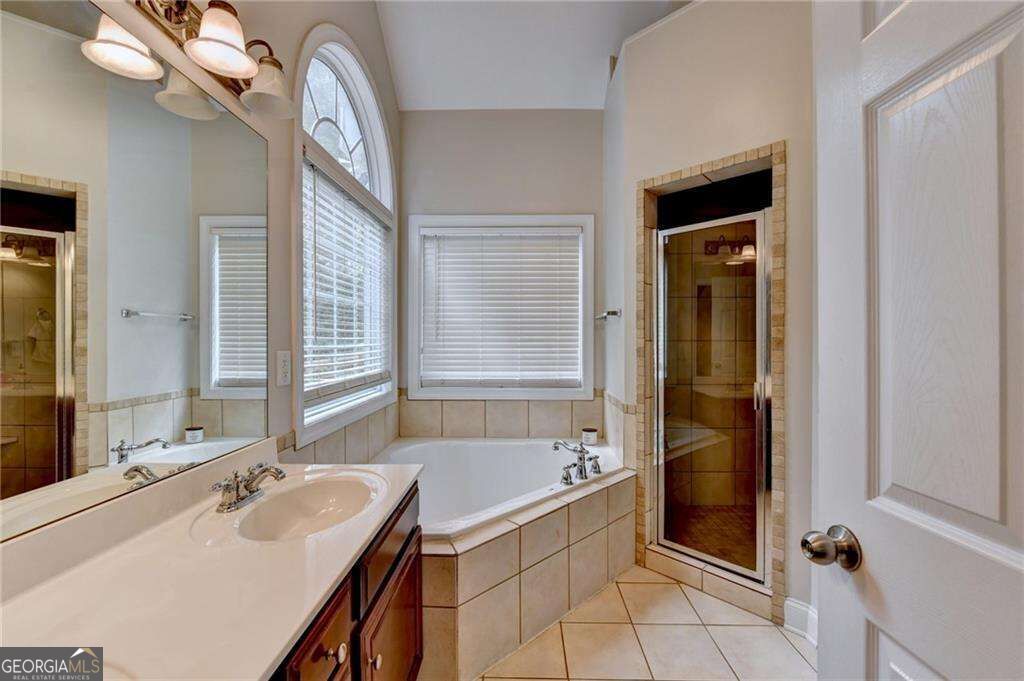 49 Flintstone Road Property Photo 25