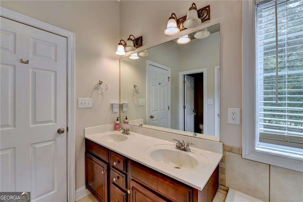49 Flintstone Road Property Photo 26