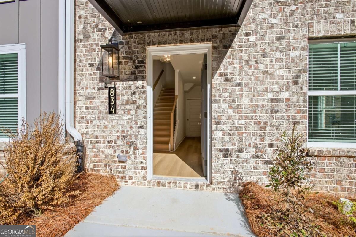 834 Glennferry Bend Property Photo 3