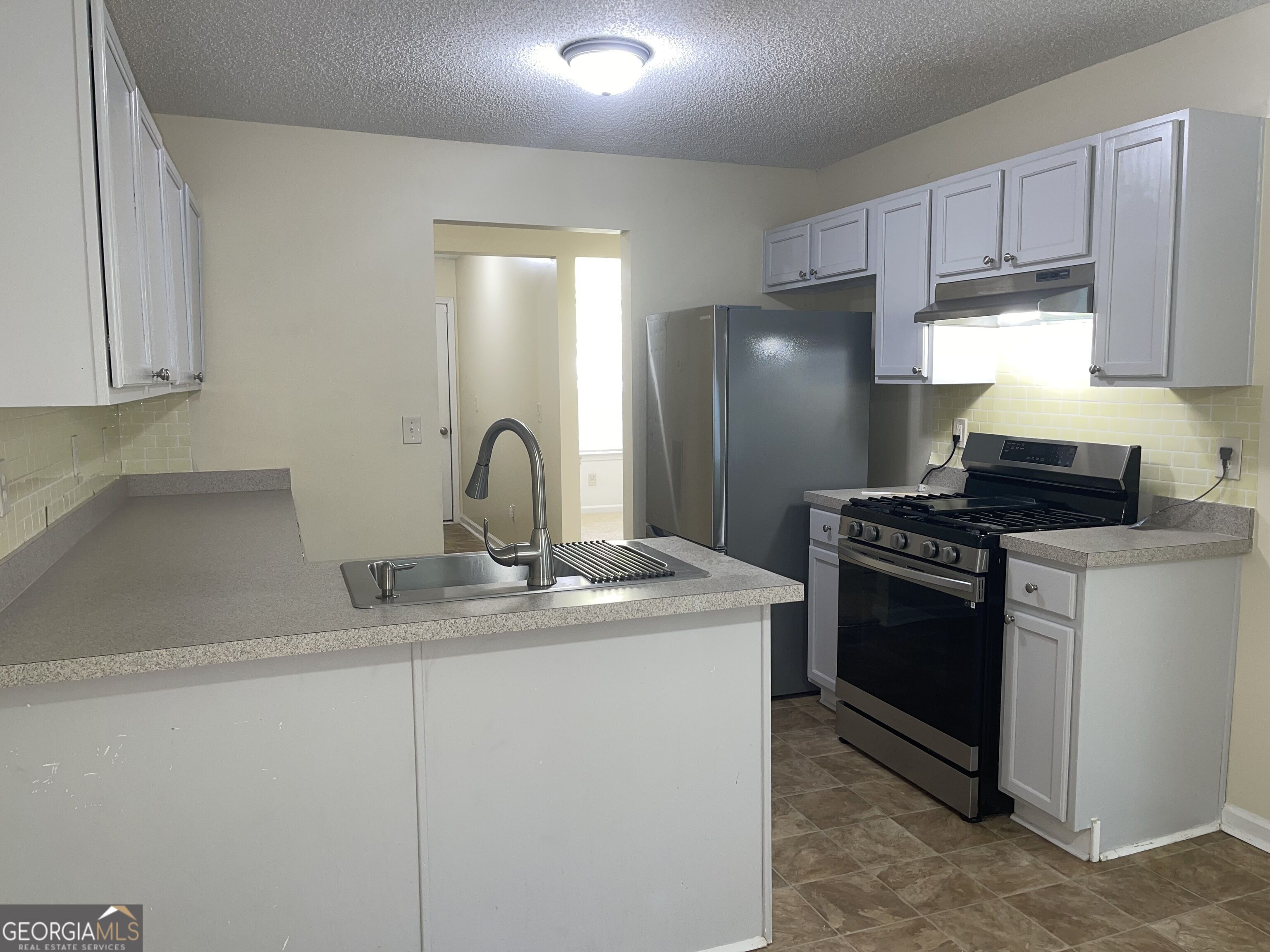 206 Goldleaf Drive Property Photo 5