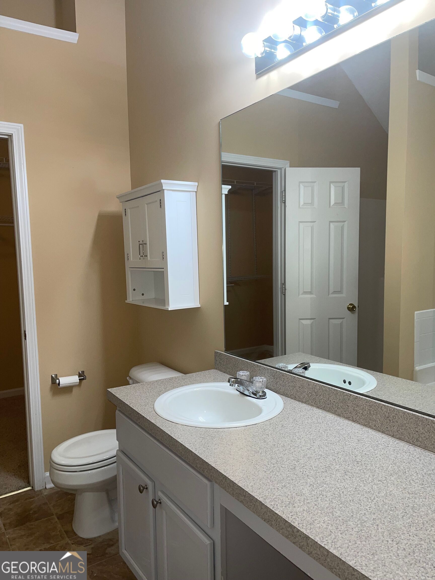 206 Goldleaf Drive Property Photo 10
