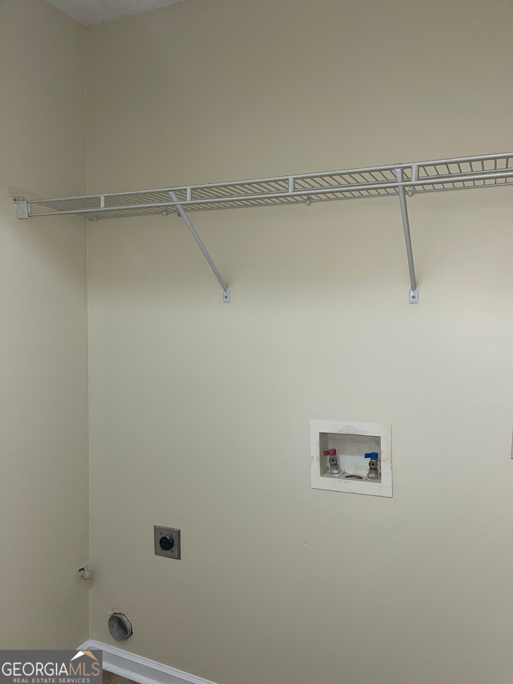 206 Goldleaf Drive Property Photo 15