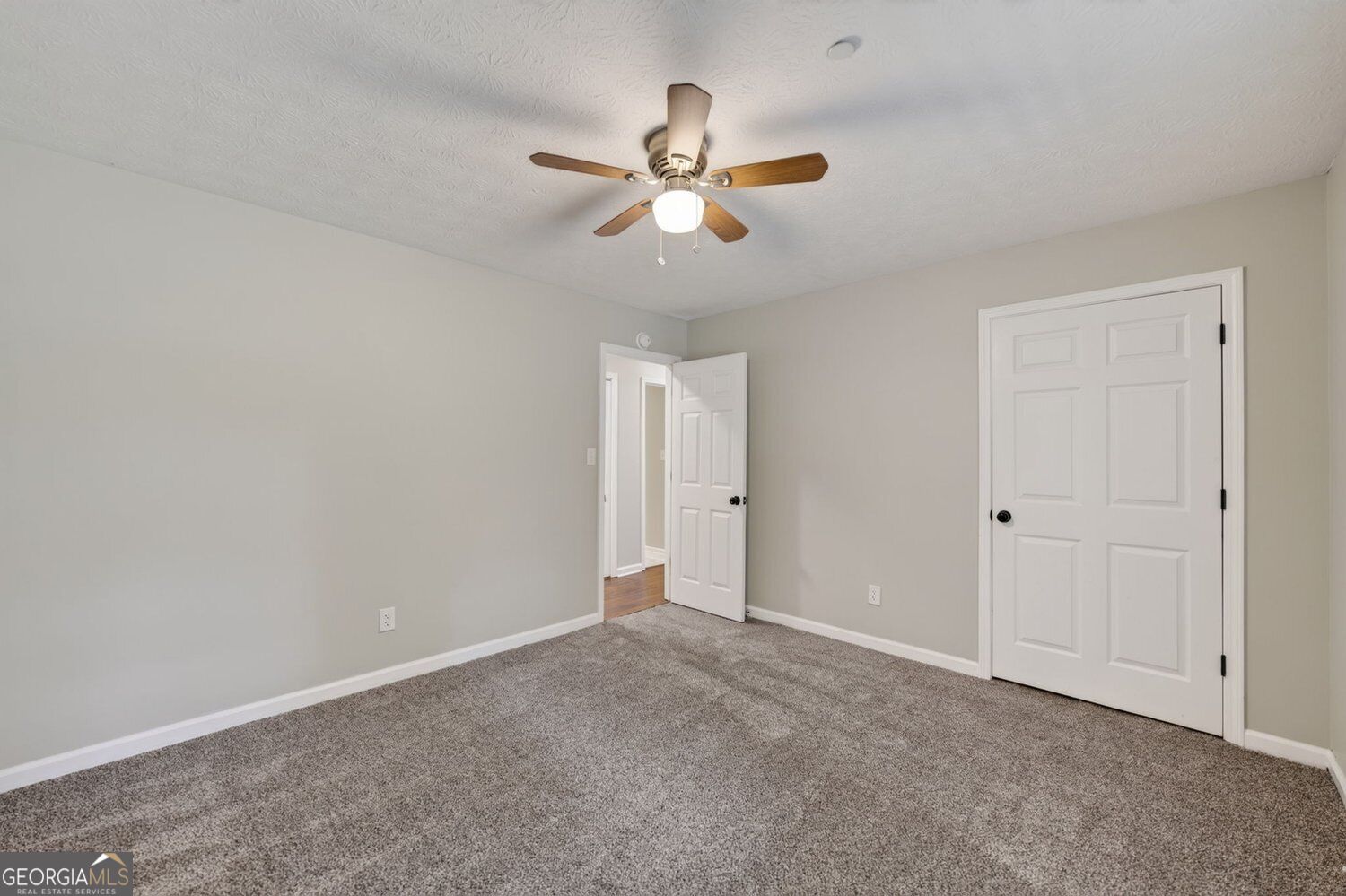 106 Kings Lane Property Photo 26