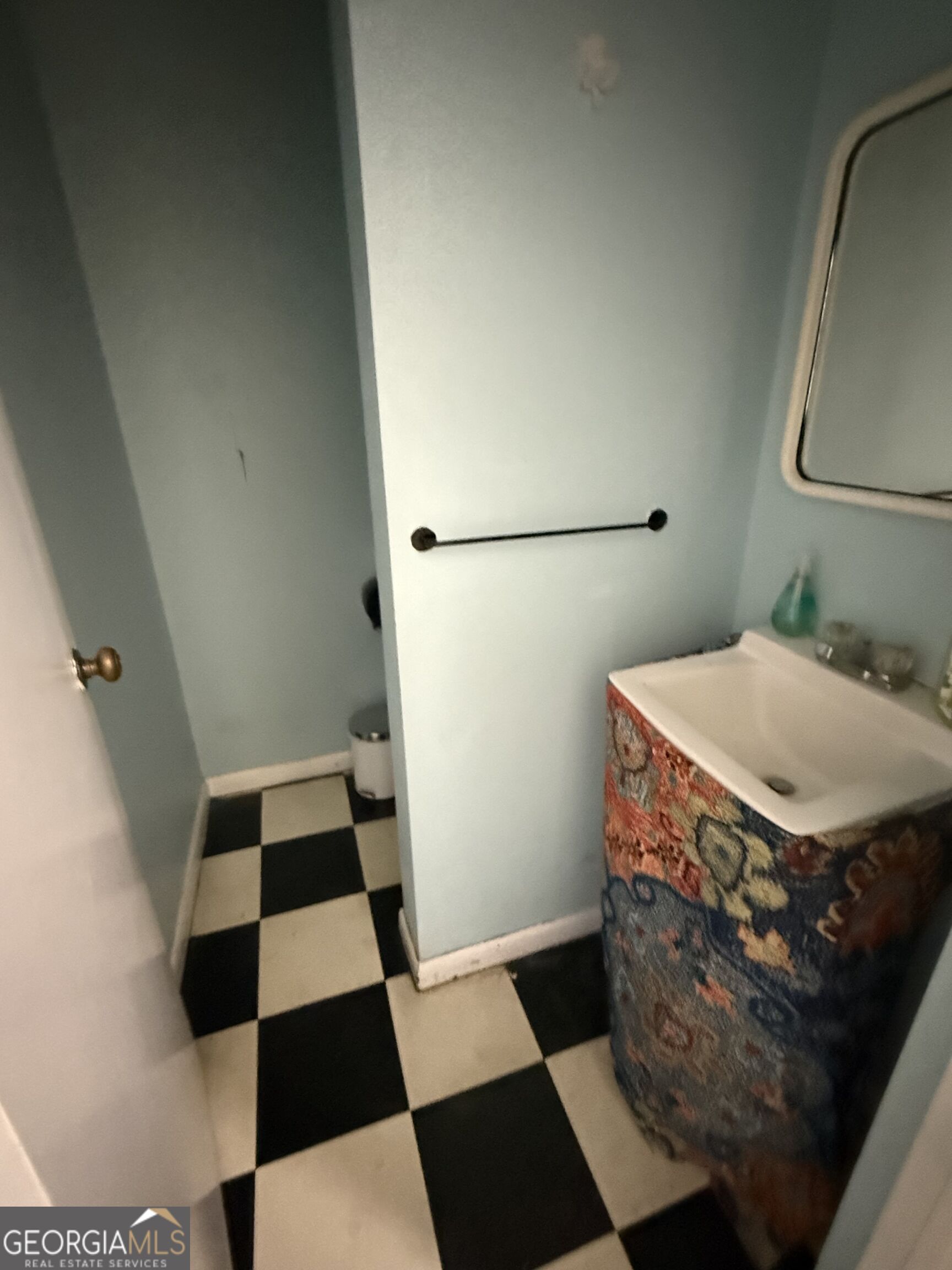 803 E First Street Property Photo 25