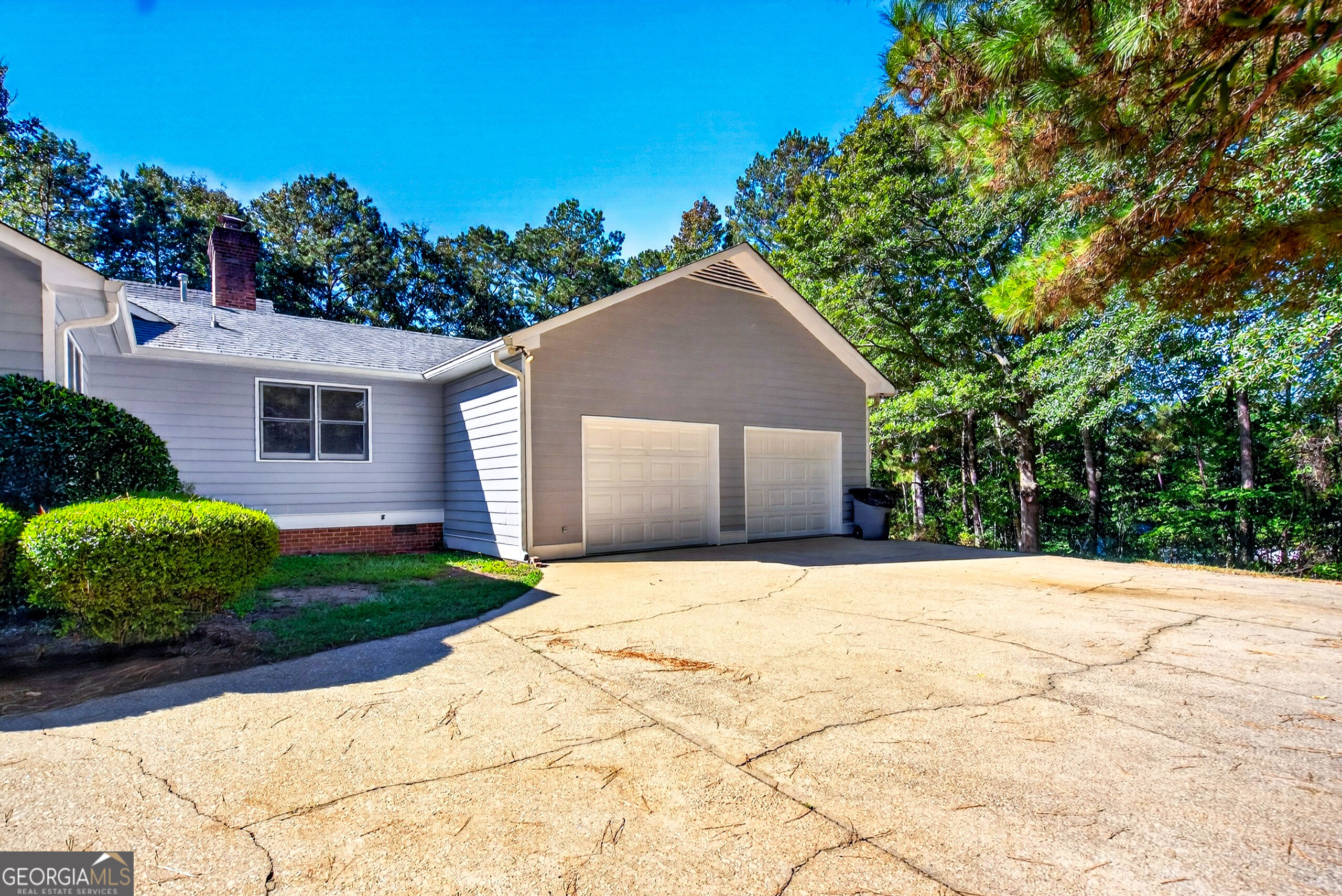 115 Sunny Point Circle Property Photo 5