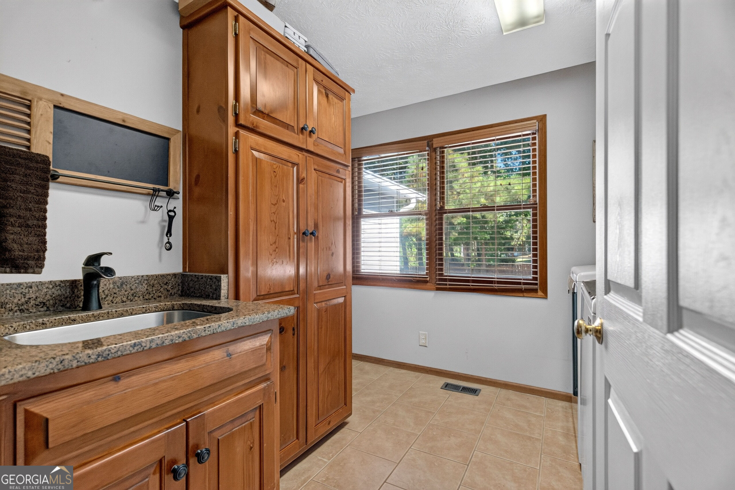115 Sunny Point Circle Property Photo 23