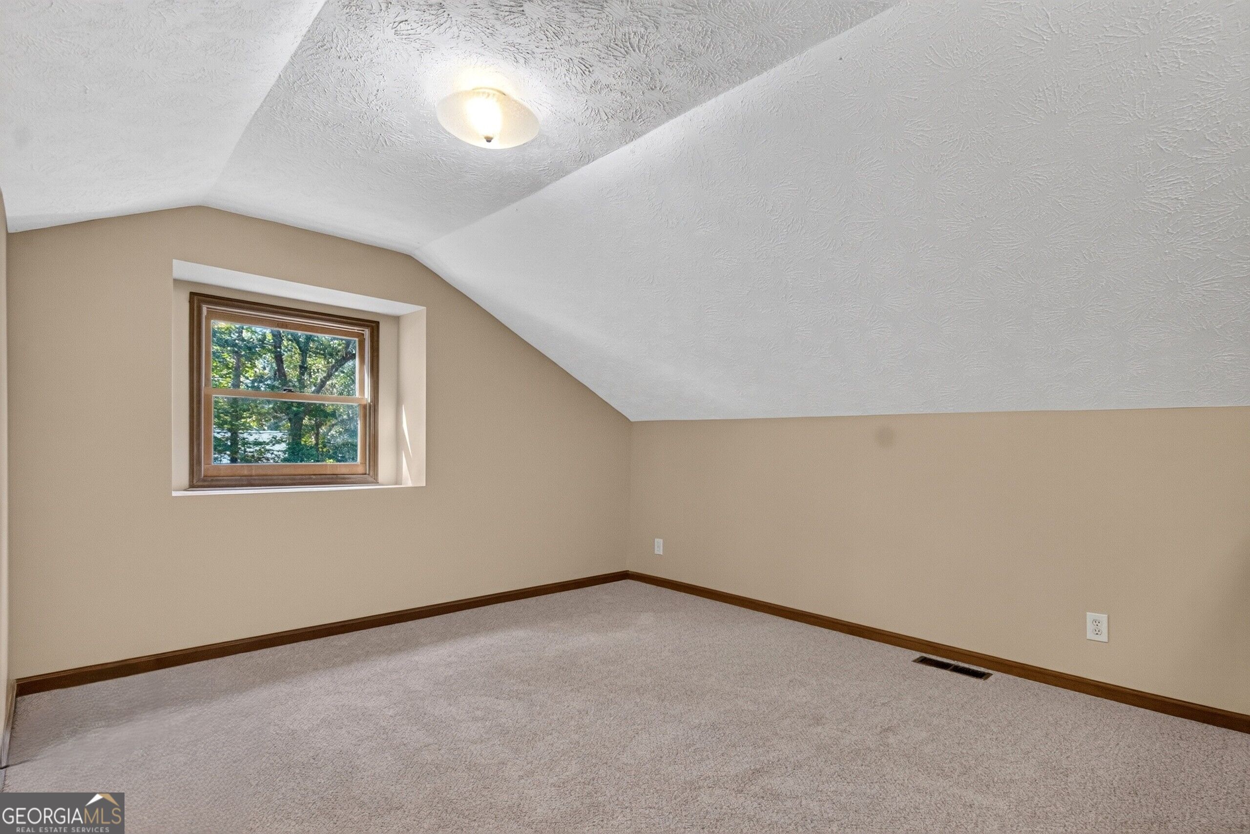 115 Sunny Point Circle Property Photo 34