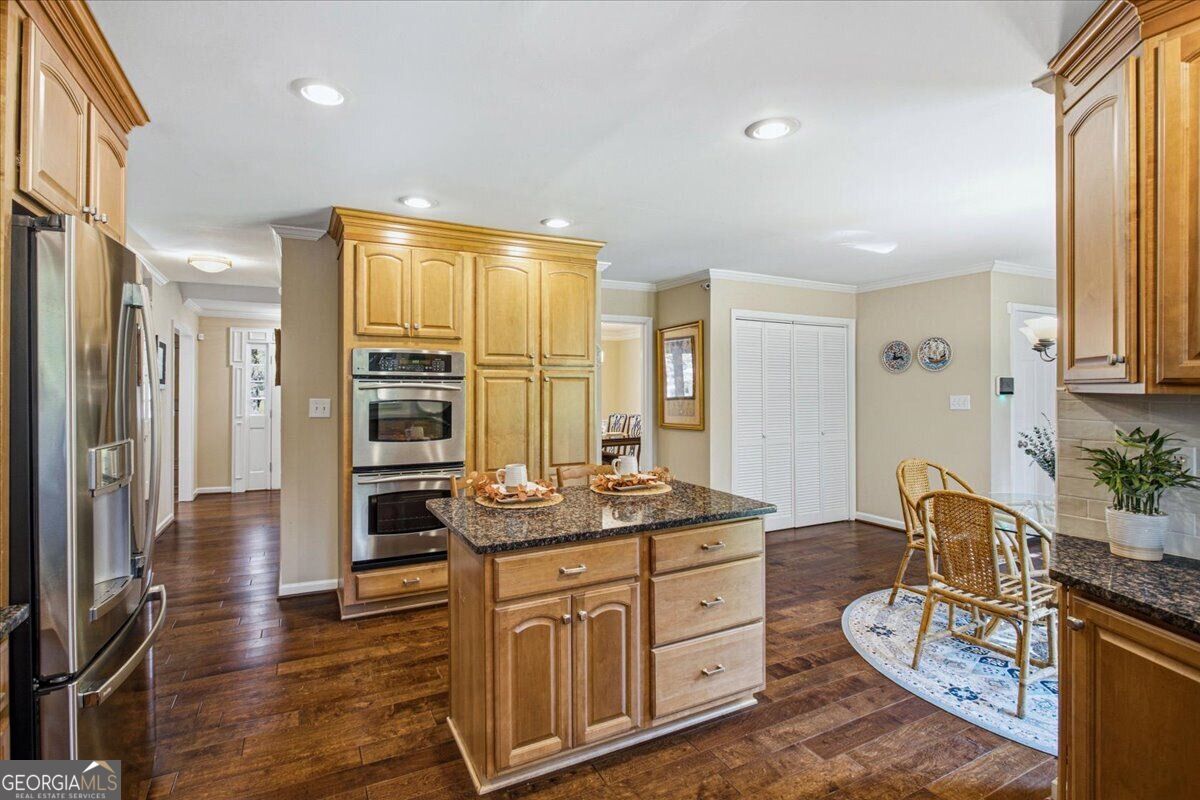 5084 Williamsport Drive Property Photo 14