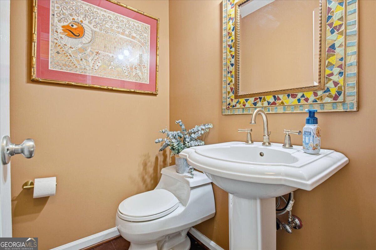 5084 Williamsport Drive Property Photo 25