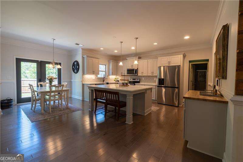 1098 Leybourne Cove Property Photo 11