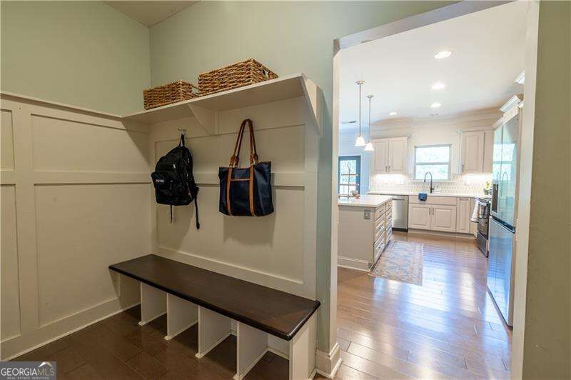 1098 Leybourne Cove Property Photo 15