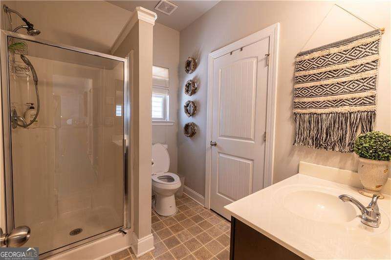 1098 Leybourne Cove Property Photo 17