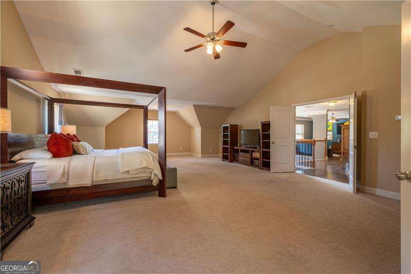 1098 Leybourne Cove Property Photo 31