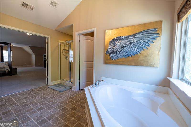1098 Leybourne Cove Property Photo 35